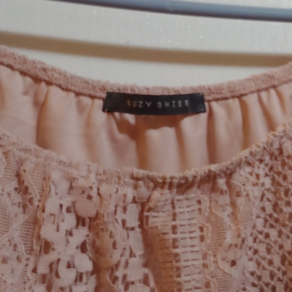 Clothes - Picture 2 of 3